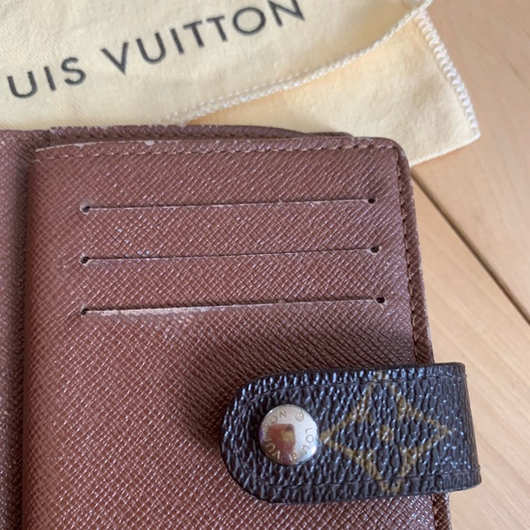Louis Vuitton Viennois Monogram Wallet Card Holder - Picture 5 of 9